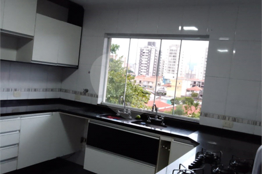 Sobrado à venda com 4 suítes em Vila Guilherme, São Paulo, SP
