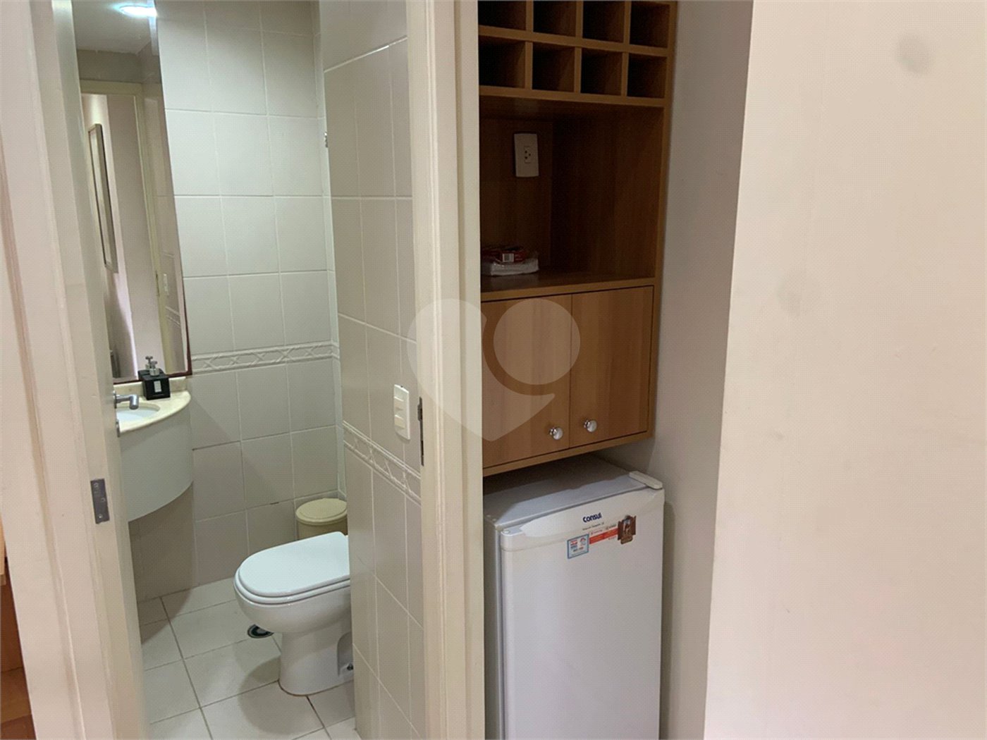 Flat à venda com 2 suítes em Jardim Europa, São Paulo, SP