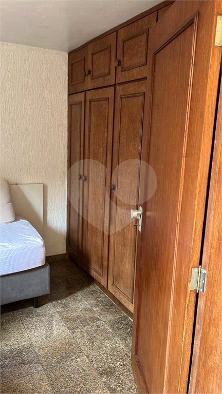 Sobrado à venda com 4 quartos, sendo 1 suíte, no Centro, Araraquara, SP