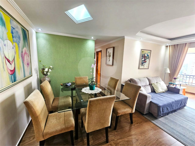 Apartamento à venda com 3 quartos, sendo 1 suíte,  em Jardim Marajoara, São Paulo, SP