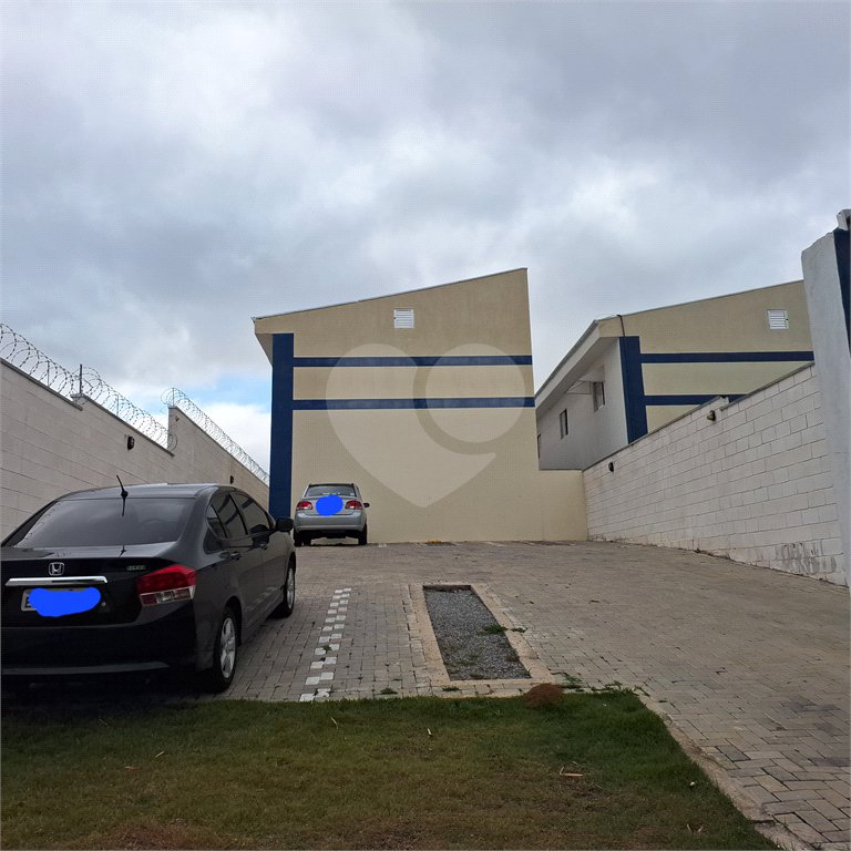 Casa à venda com 2 quartos no condomínio Residencial Cristal Lll, Mogi das Cruzes - SP