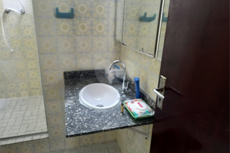 Sobrado à venda com 4 quartos, sendo 1 suíte,  em Jardim São Paulo(zona Norte), São Paulo, SP