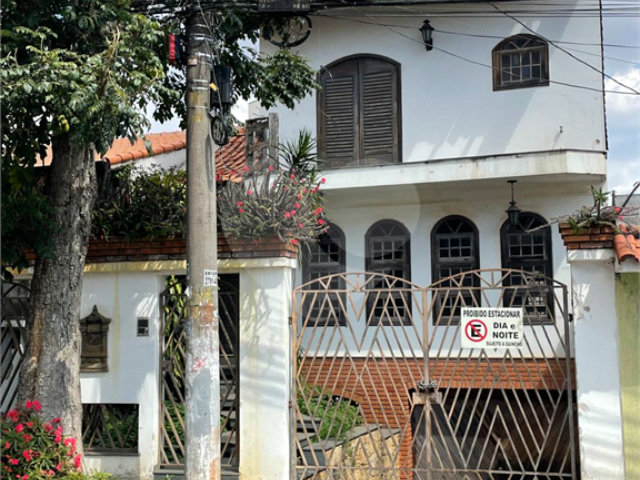 Sobrado à venda com 3 quartos, sendo 2 suítes,  em Vila Rosalia, Guarulhos, SP