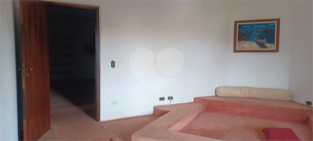 Casa à venda com 4 quartos, sendo 1 suíte, em Lavapés, Mairiporã, SP