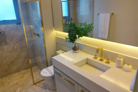 Apartamento à venda com 3 quartos, sendo 2 suítes, em Jardim das Acácias, São Paulo, SP
