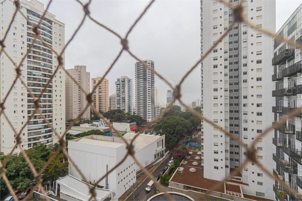 Apartamento à venda com 2 quartos, sendo 1 suíte, em Alto da Boa Vista, São Paulo, SP