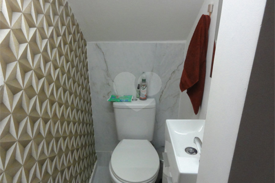 Sobrado à venda com 3 quartos, sendo 1 suíte, em Tremembé, São Paulo, SP