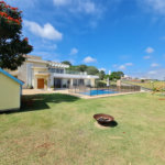 Casa à venda ou para alugar com 4 suítes no condomínio Residencial Jardim Primavera, Louveira - SP