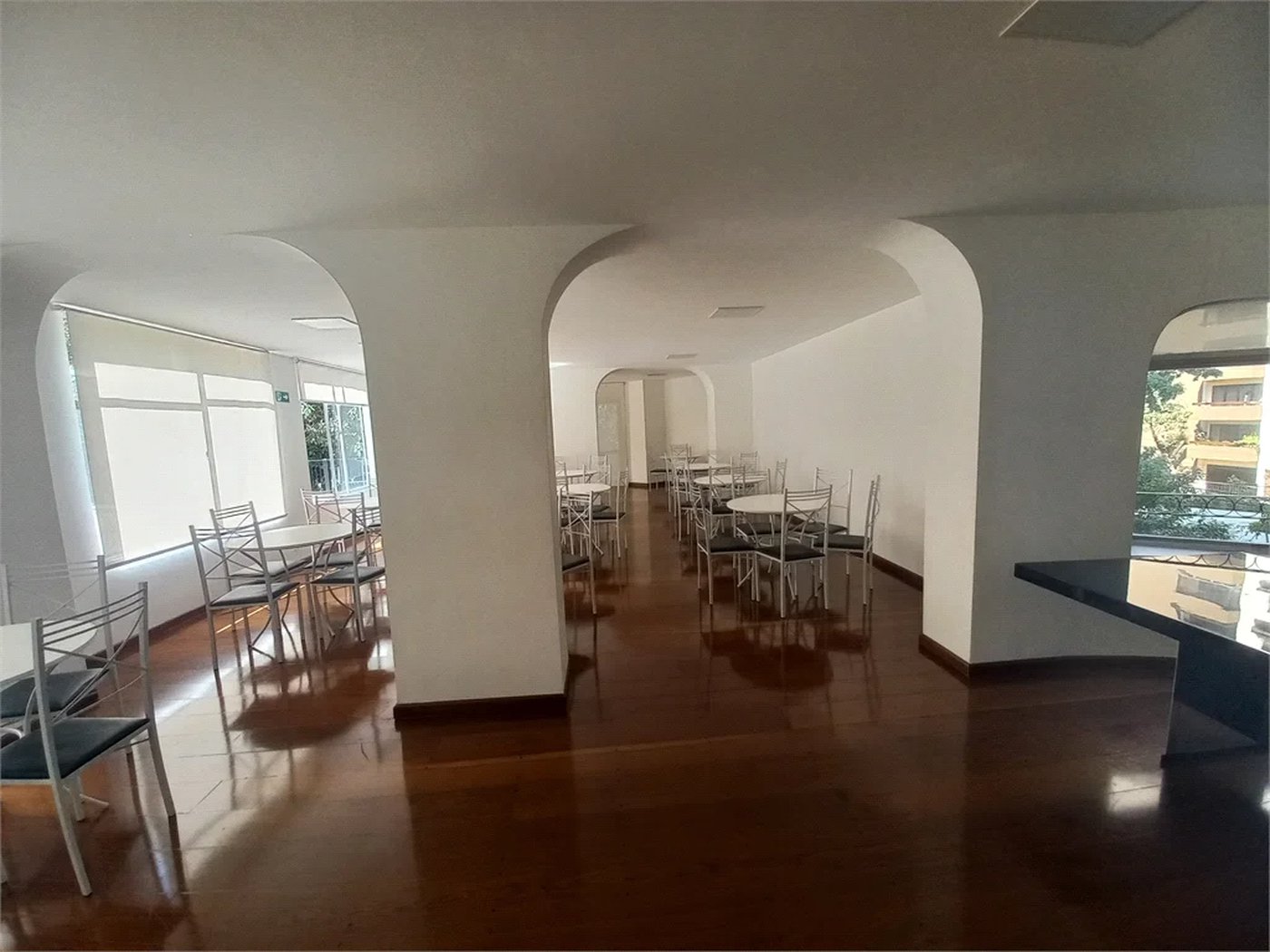 Apartamento à venda com 3 quartos, sendo 1 suíte,  em Vila Andrade, São Paulo, SP