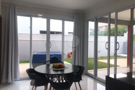Casa à venda com 3 quartos, sendo 2 suítes,  no condomínio Morada do Bosque, Vinhedo - SP