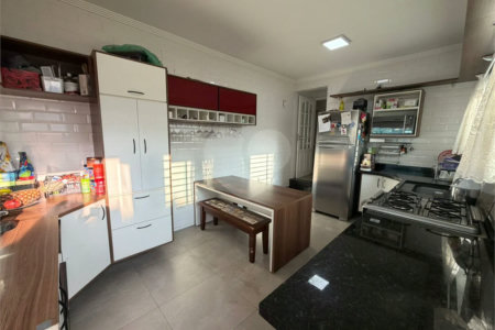Sobrado à venda com 3 quartos, sendo 2 suítes,  em Água Fria, São Paulo, SP