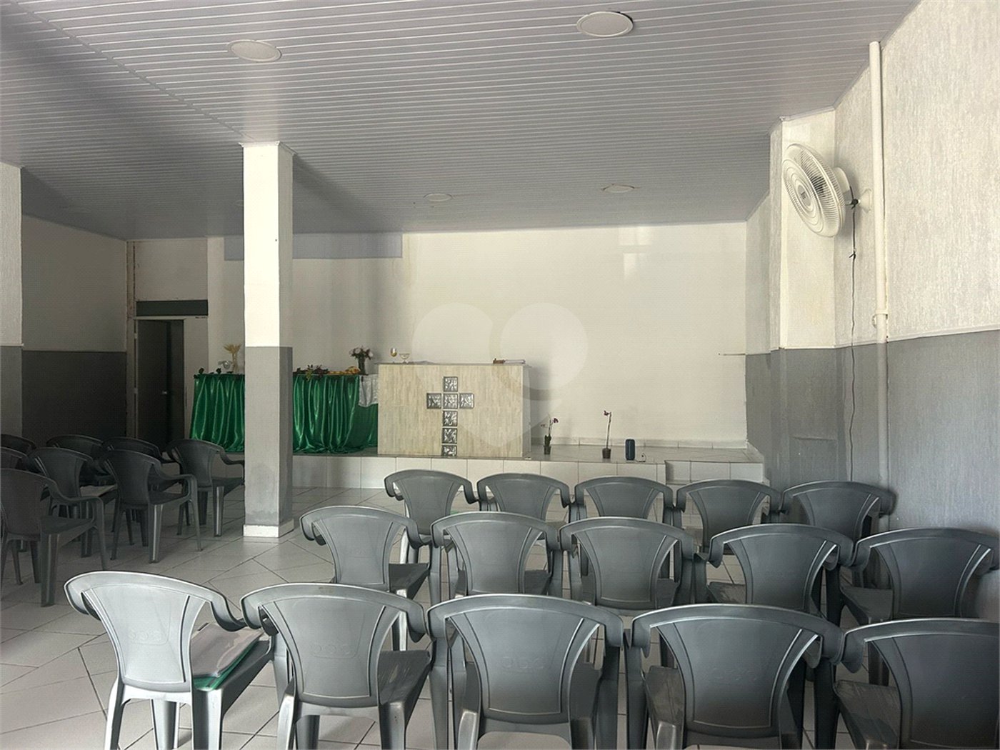 Sobrado à venda com 3 quartos, sendo 2 suítes, em Tremembé, São Paulo, SP