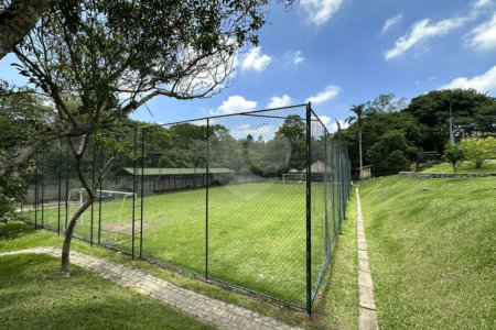 Casa à venda com 4 suítes no condomínio Parque das Artes, Embu das Artes - SP
