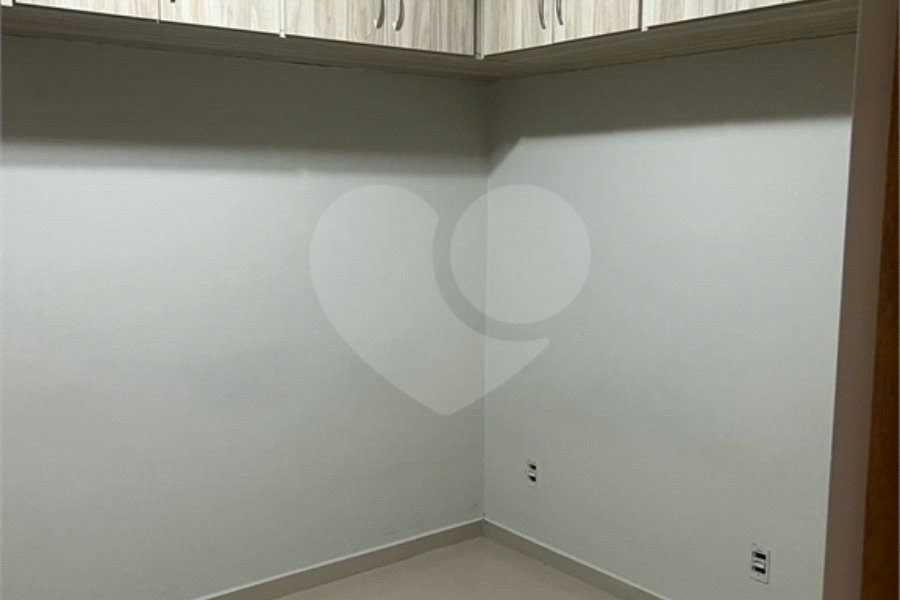 Sobrado à venda com 2 quartos, sendo 1 suíte, em Parque Edu Chaves, São Paulo, SP