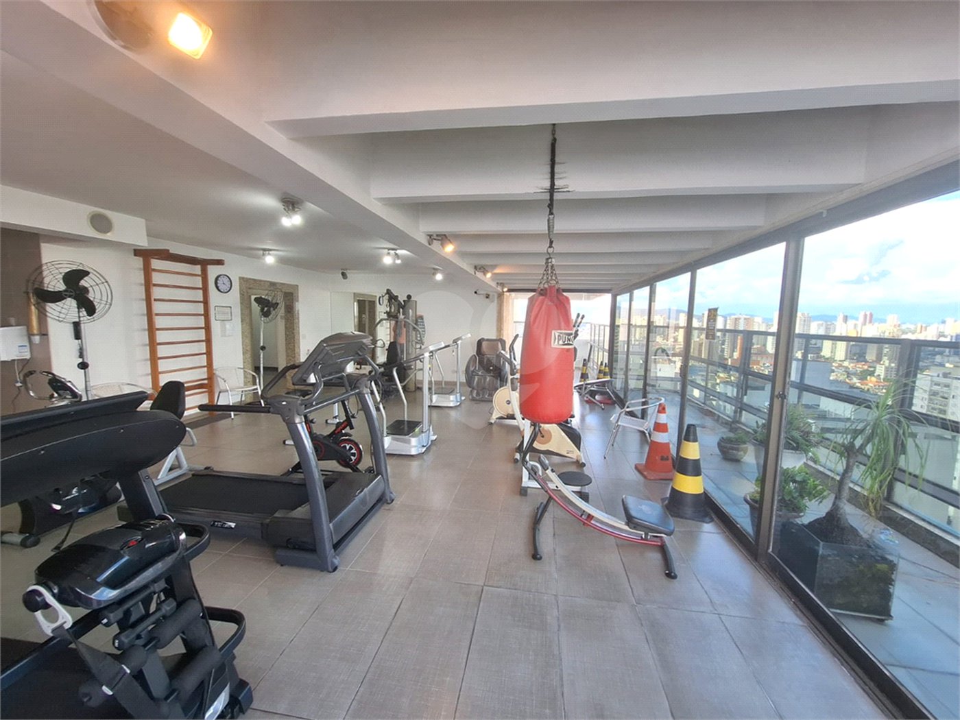 Apartamento à venda com 4 quartos, sendo 2 suítes, em Santana, São Paulo, SP