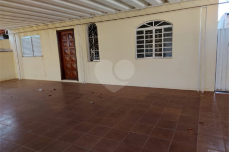 Casa de Vila à venda com 5 quartos, sendo 1 suíte, em Vila Martina, Valinhos, SP