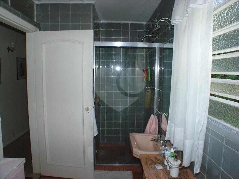 Casa à venda com 4 quartos, sendo 1 suíte, em Brooklin Velho, São Paulo, SP