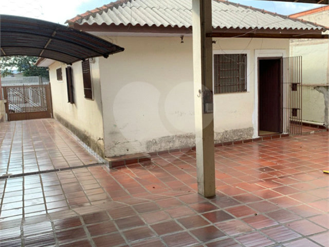 Sobrado à venda com 3 quartos no Brasilândia, São Paulo, SP