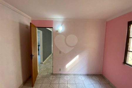 Apartamento para alugar com 2 quartos em Jardim Adriane, Itaquaquecetuba, SP