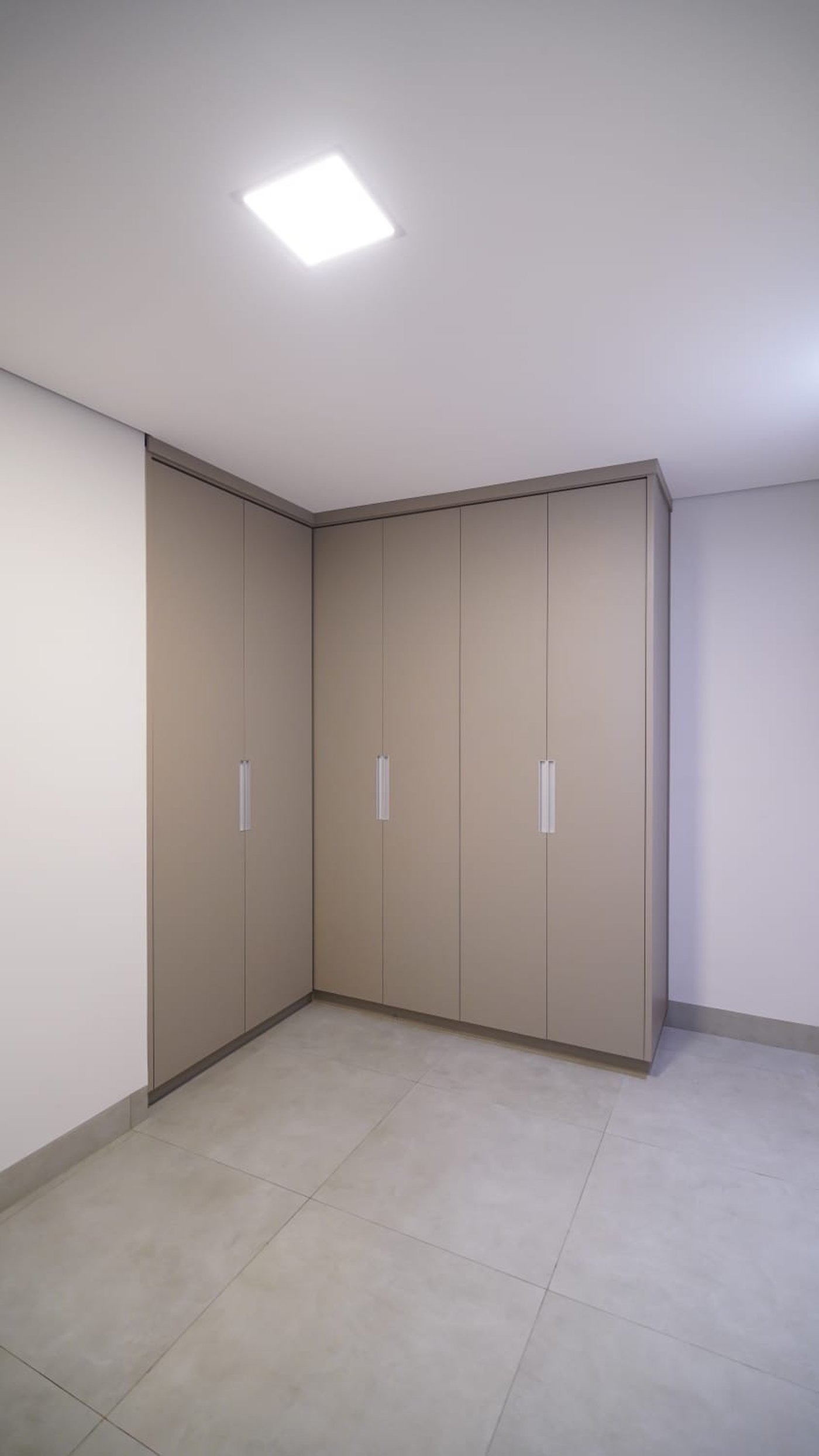 Casa à venda com 3 suítes no condomínio Portinari II, Álvares Machado - SP