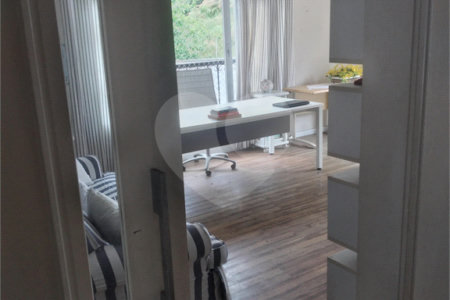 Casa à venda com 6 quartos, sendo 3 suítes, em Jardim Guedala, São Paulo, SP