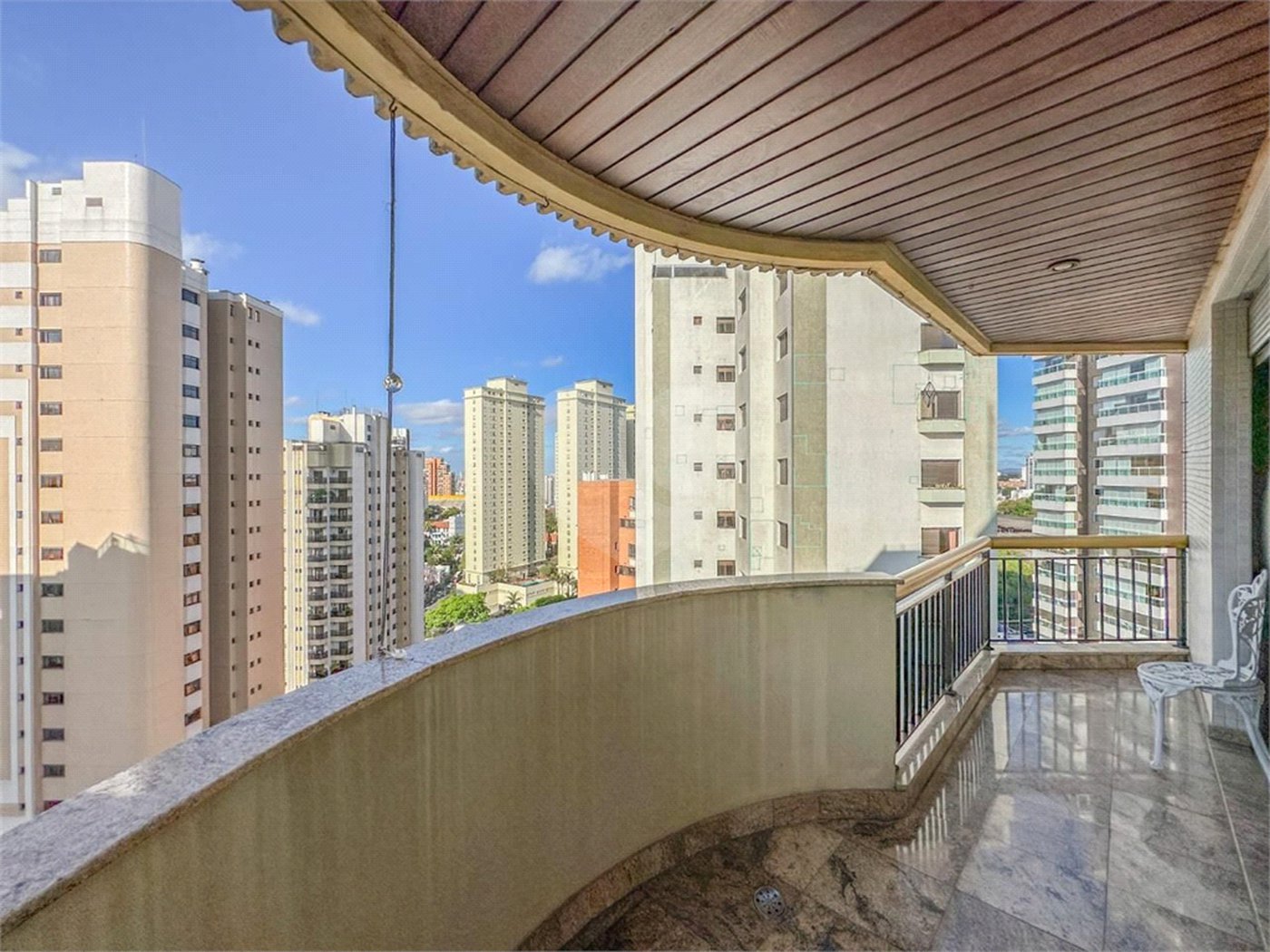 Apartamento à venda com 3 suítes em Vila Santo Estevão, São Paulo, SP