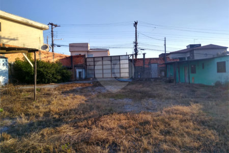 Terreno à venda em Vila Romanópolis, Ferraz de Vasconcelos, SP