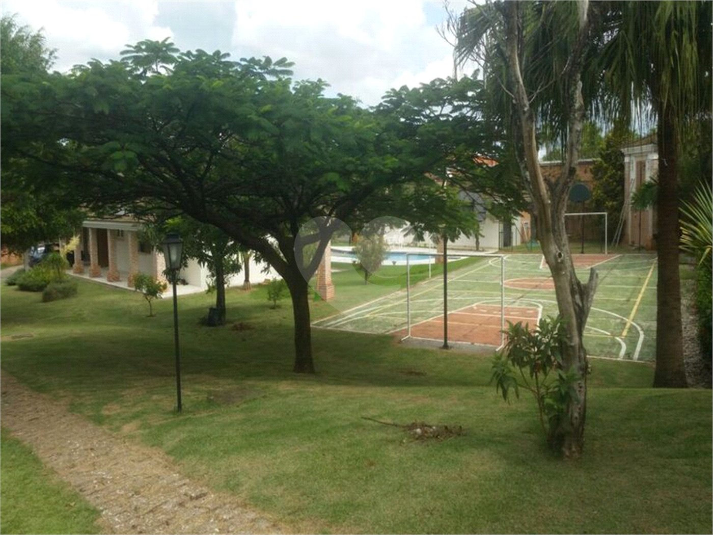 Casa à venda ou para alugar com 3 quartos, sendo 2 suítes, no condomínio Residencial Chacara Santa Maria, Votorantim - SP