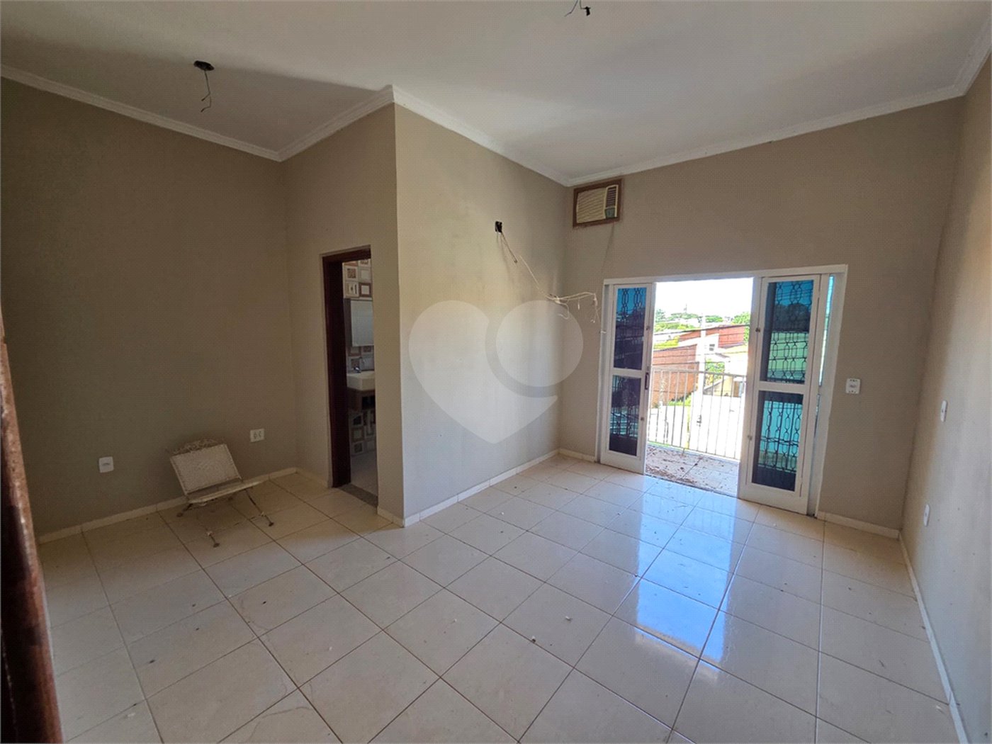 Casa à venda com 3 quartos, sendo 1 suíte, em Vila José Salem, Itapetininga, SP