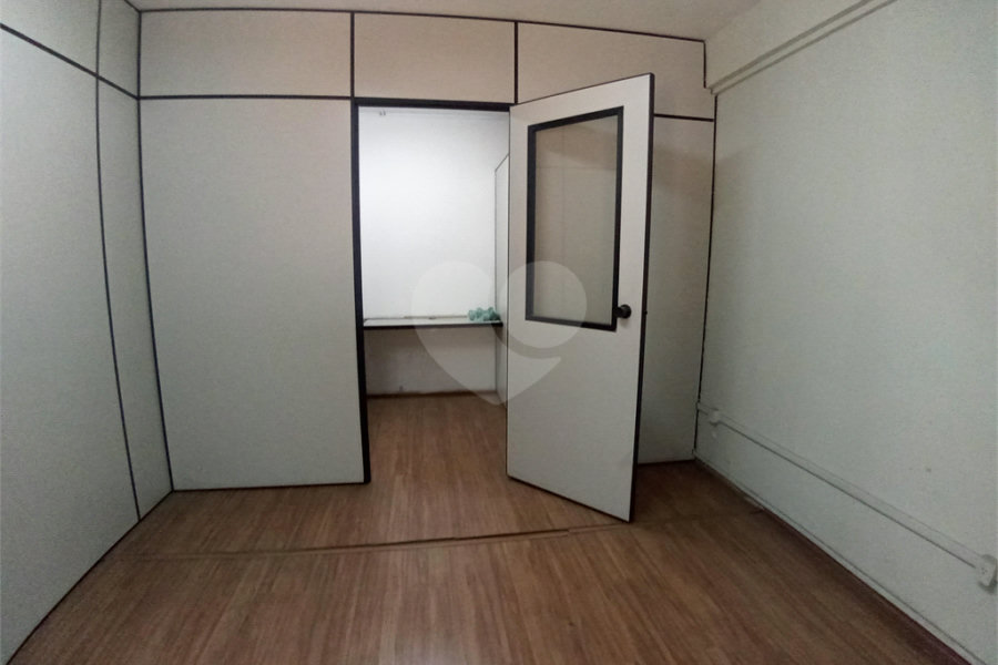 Prédio à venda em Imirim, São Paulo, SP