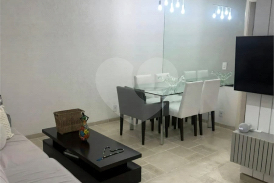Casa à venda com 3 quartos, sendo 1 suíte, no condomínio Villas de São Francisco, São Paulo - SP