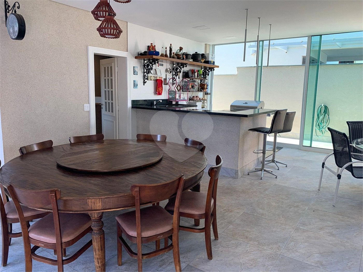 Casa à venda com 7 quartos, sendo 5 suítes, no condomínio Vivendas do Lago -, Sorocaba - SP