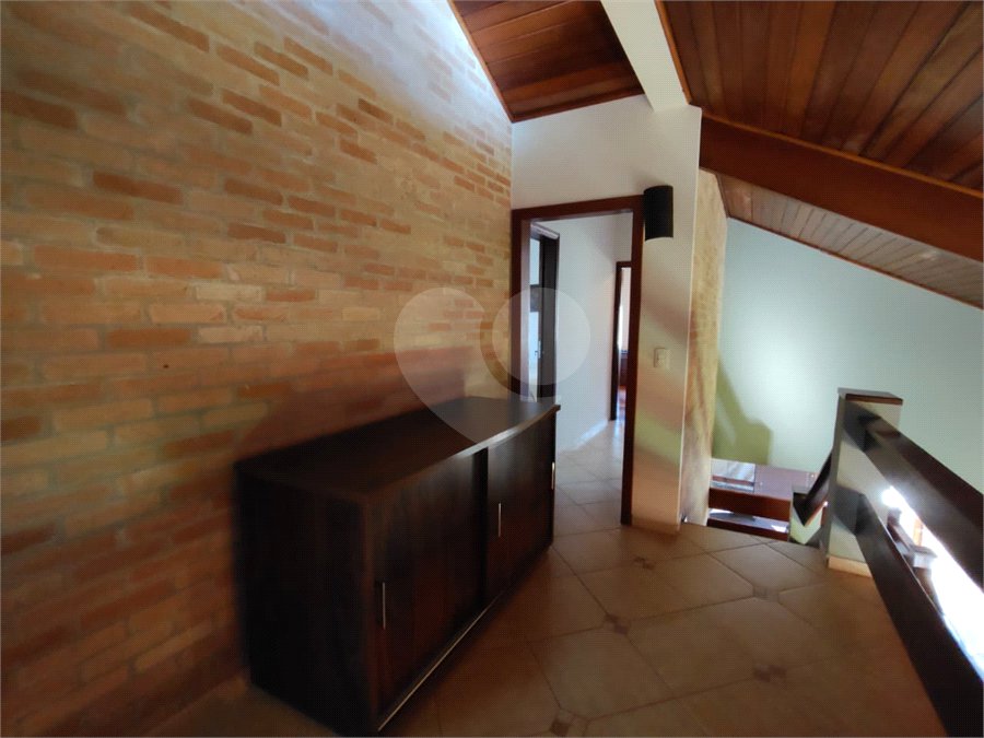 Casa à venda com 7 quartos, sendo 4 suítes, no condomínio Riviera de Santa Cristina XIII, Paranapanema - SP