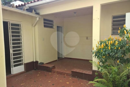 Sobrado à venda com 3 quartos, sendo 1 suíte,  em Planalto Paulista, São Paulo, SP
