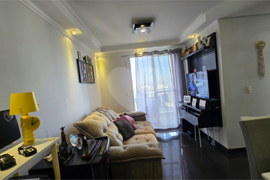 Apartamento à venda com 3 quartos, sendo 1 suíte, em Jardim Íris, São Paulo, SP