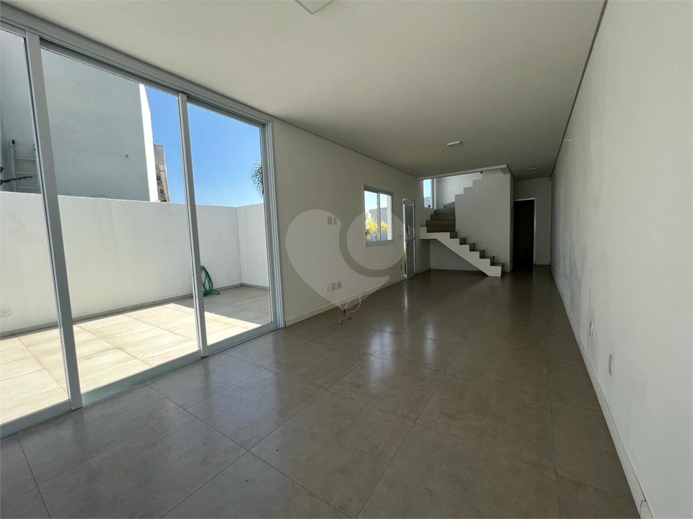 Casa à venda com 3 quartos, sendo 1 suíte, em Jardim Semiramis, Cotia, SP