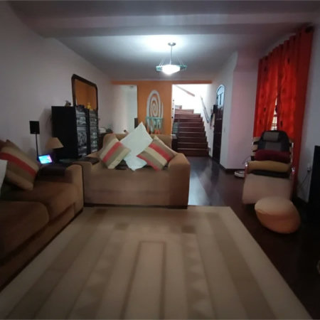 Sobrado à venda com 3 quartos, sendo 1 suíte, em Jaguaré, São Paulo, SP