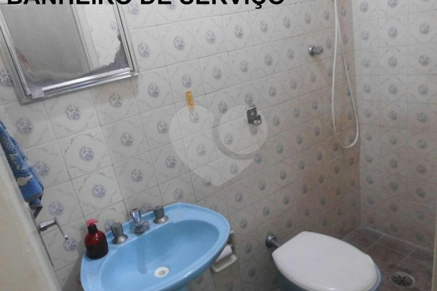 Sobrado à venda com 3 quartos, sendo 1 suíte, em Tremembé, São Paulo, SP
