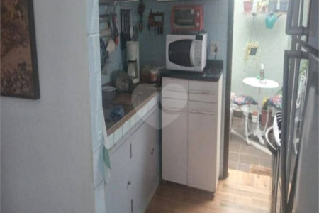 Sobrado à venda com 3 quartos, sendo 1 suíte, em Vila do Bosque, São Paulo, SP