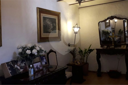 Sobrado à venda com 4 quartos, sendo 2 suítes, em Vila Madalena, São Paulo, SP
