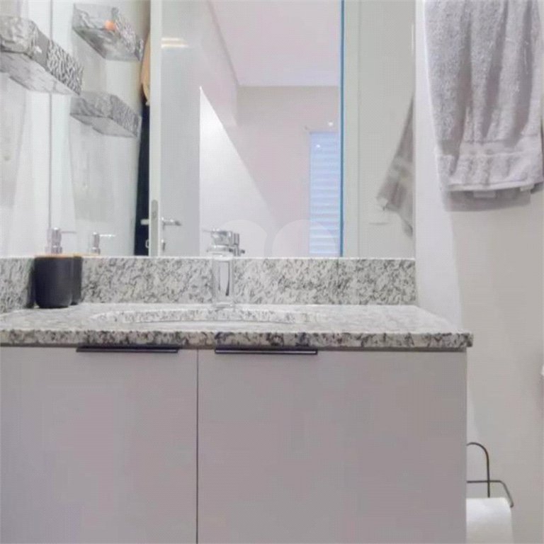 Apartamento no Ipiranga de 68m2 com 2 dorms, 1 suíte, 2 banheiros, 1 vaga. Estuda permuta.
