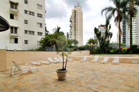 Cobertura à venda com 2 quartos, sendo 1 suíte,  em Vila Andrade, São Paulo, SP