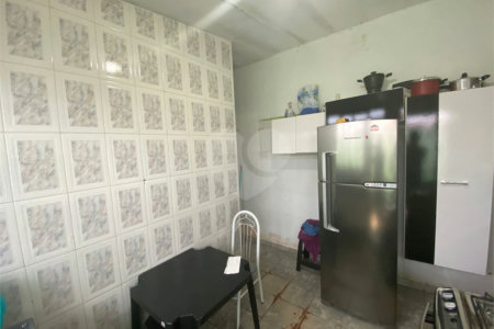 Casa à venda com 2 quartos em Jardim Amélia, Poá, SP