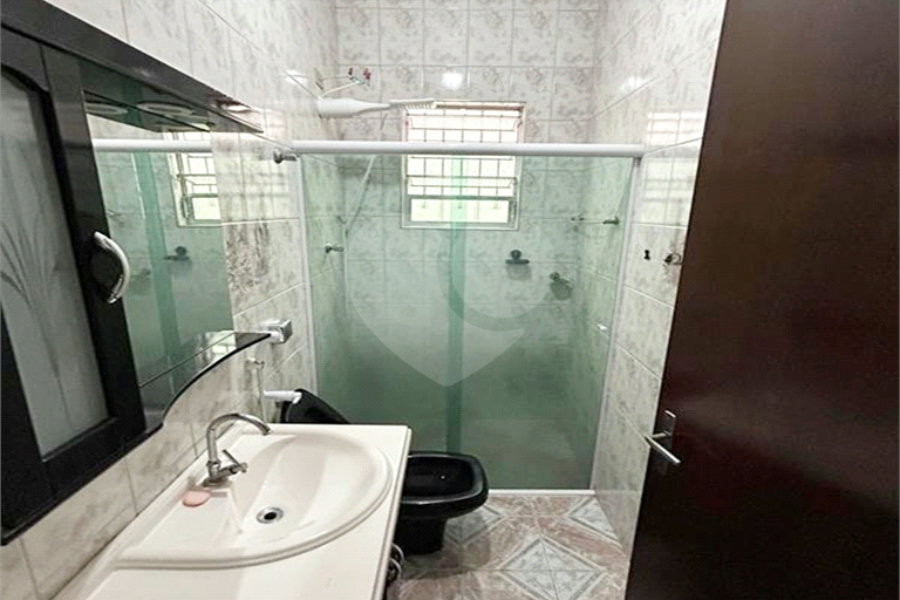 Sobrado à venda com 3 quartos, sendo 1 suíte, em Jardim Peri, São Paulo, SP