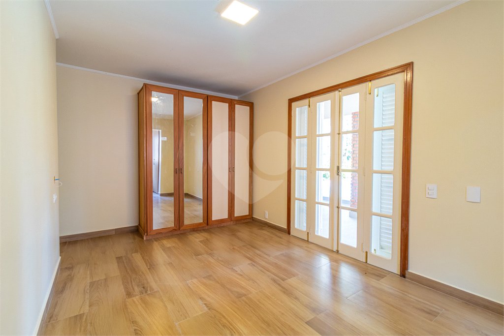 Casa à venda com 4 quartos, sendo 3 suítes,  em Interlagos, São Paulo, SP