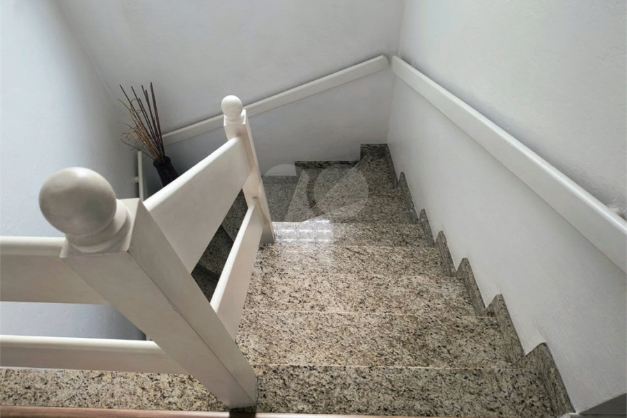 Sobrado à venda com 3 quartos, sendo 1 suíte,  em Vila Palmeiras, São Paulo, SP