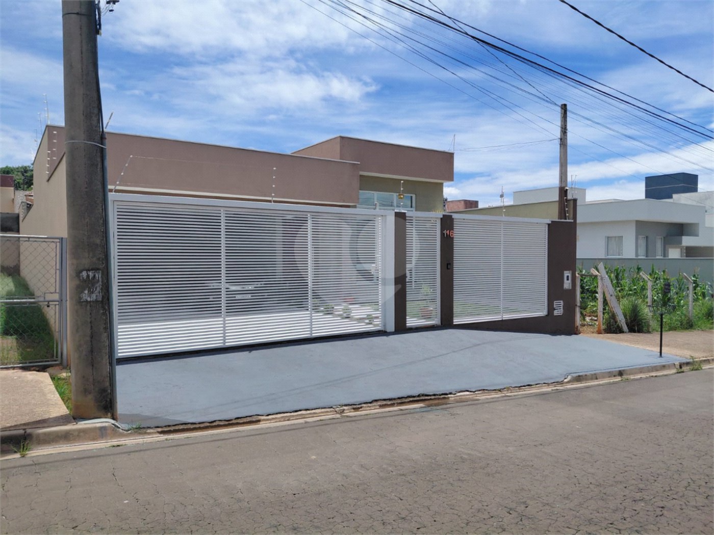 Casa Térrea à venda com 3 quartos, sendo 1 suíte, em Jardim Esplanada II, Indaiatuba, SP