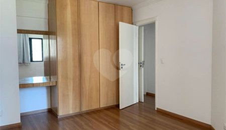 Apartamento à venda com 2 quartos em Vila Olímpia, São Paulo, SP