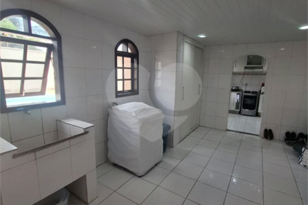 Casa à venda com 3 quartos, sendo 1 suíte, em Campo Grande, Rio de Janeiro, RJ