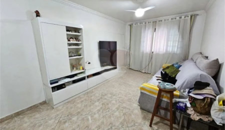 Sobrado à venda com 3 quartos, sendo 1 suíte,  em Jardim Monte Kemel, São Paulo, SP